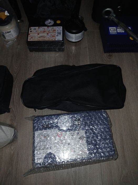 Vând compresoare auto spumă husa cârlig remorcare