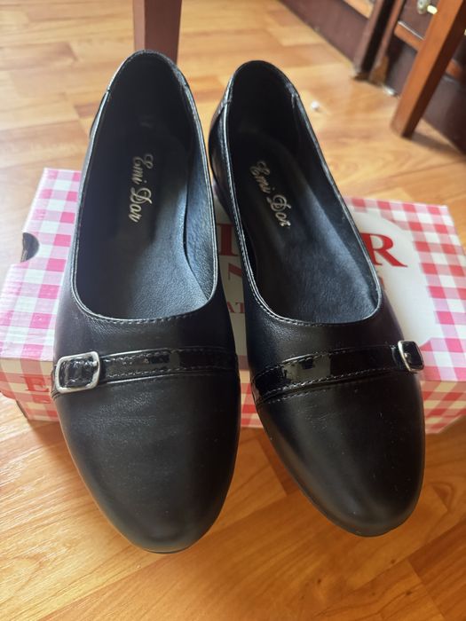 Balerini din piele noi