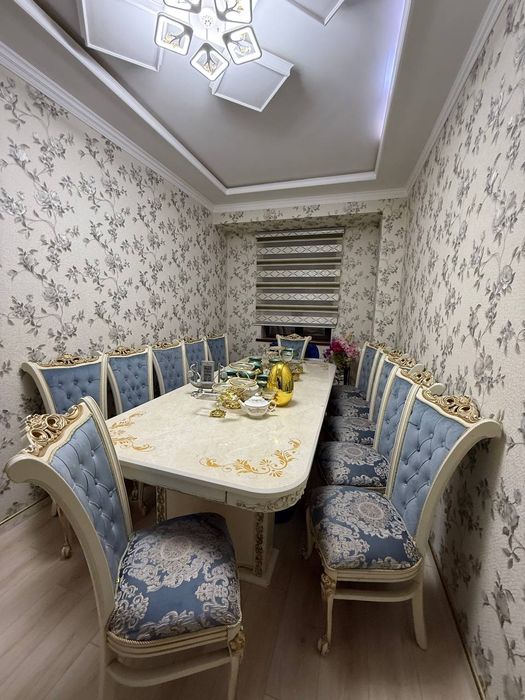 Стол стул сотилади. БУ