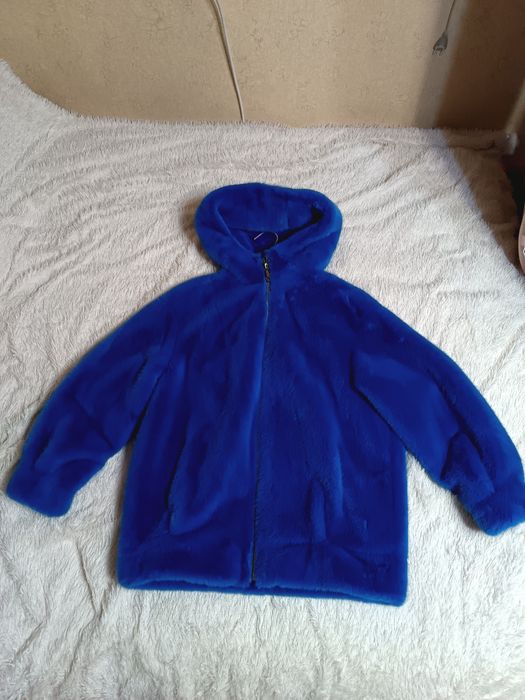 Продам новую шубу с капюшоном