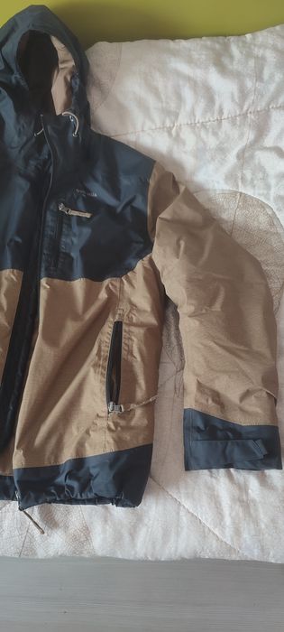 Мъжко непромокаемо яке за преходи