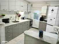 Apartament 3 camere, decomandat - zona Noua