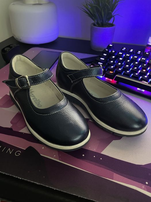 Vând papuci marelbo mărime 27