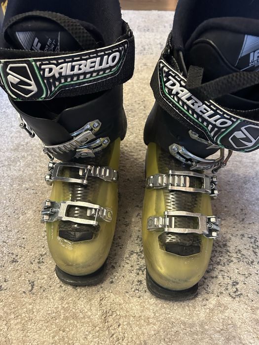 Clapari Ski Dalbello Avanti marimea 40
