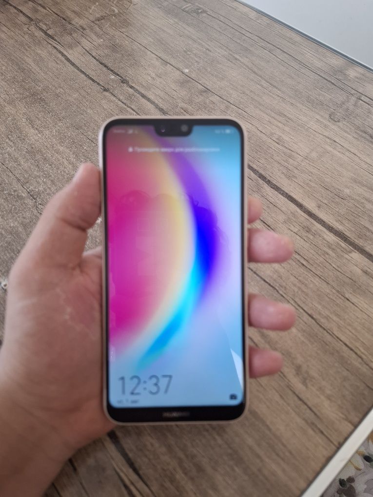 Huawei p20 lite tureskiy