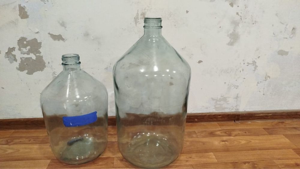 Продам стеклянные бутыли