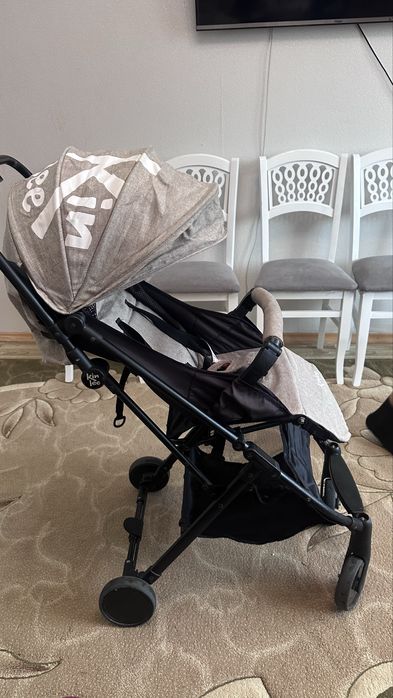 Коляска прогулочная