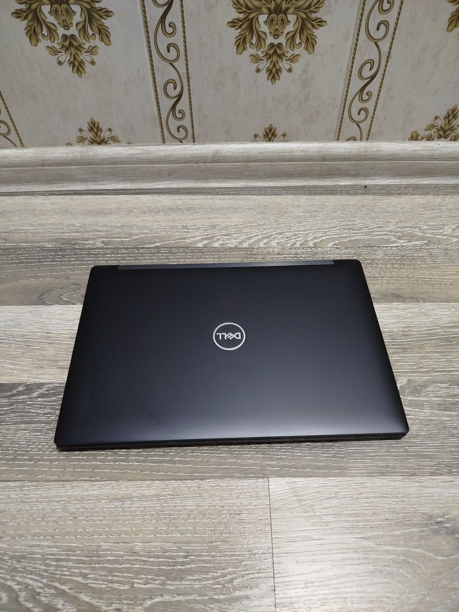 Dell i7-8650U 8/256gb dasturlash uchun yaxshi variant