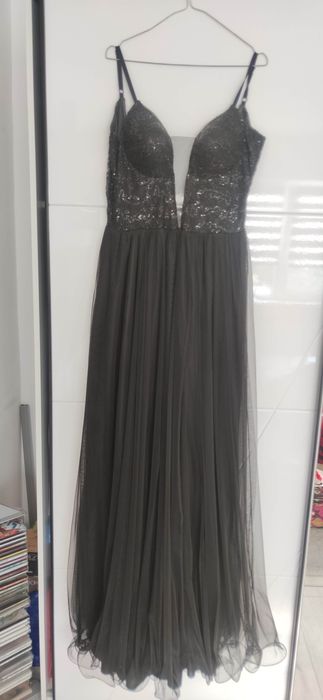 Rochie de ocazie model deosebit ca si noua mar. 40