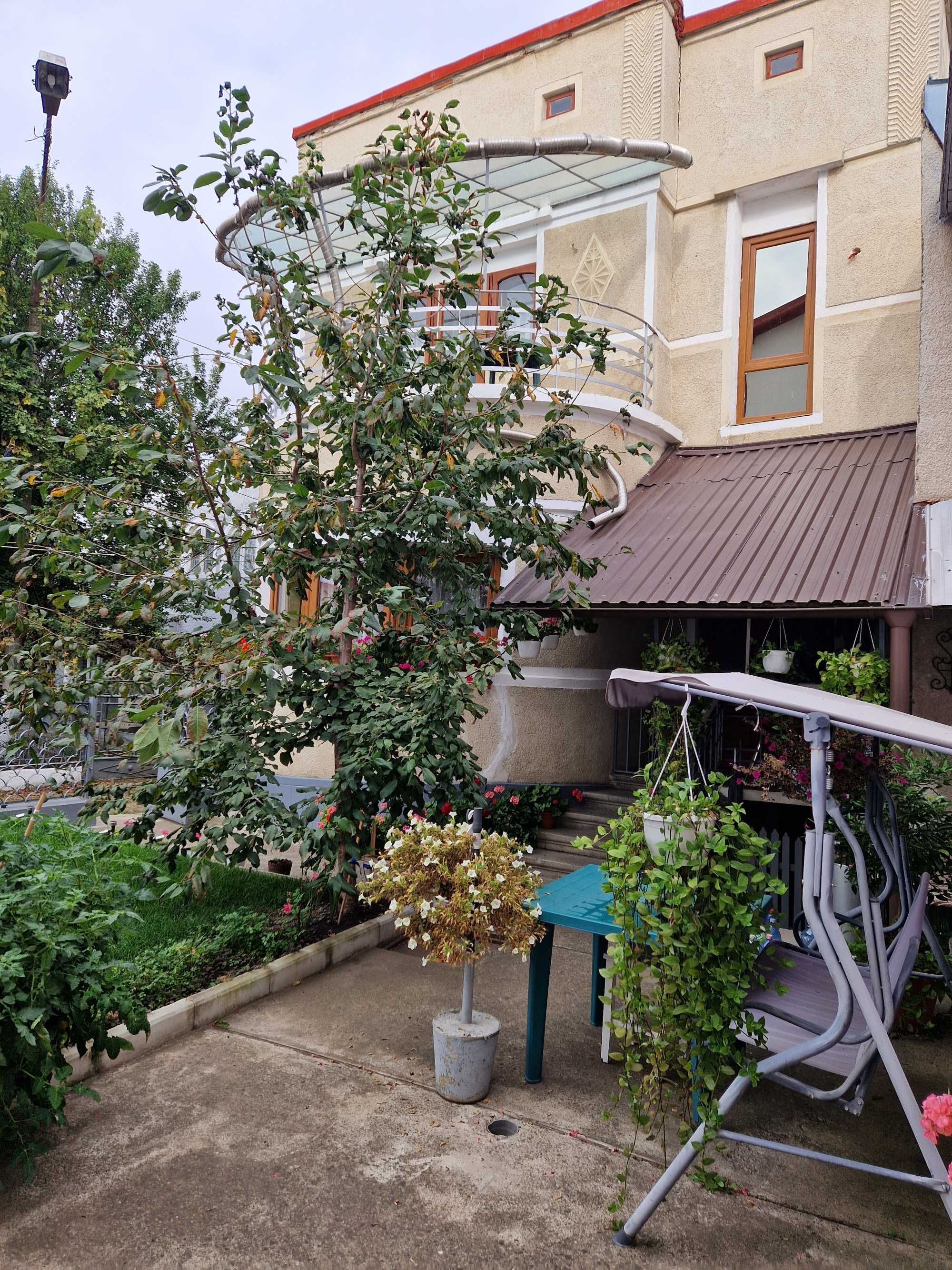 Casă de vânzare în Rădăuți