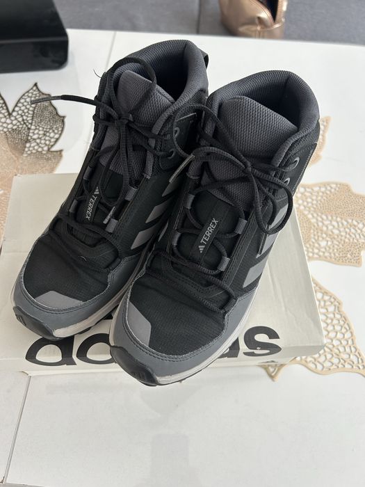 Зимни обувки Adidas Terrex