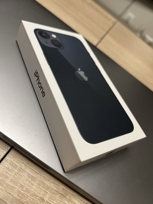 *** ЧИСТО НОВ *** Iphone 13 128 GB