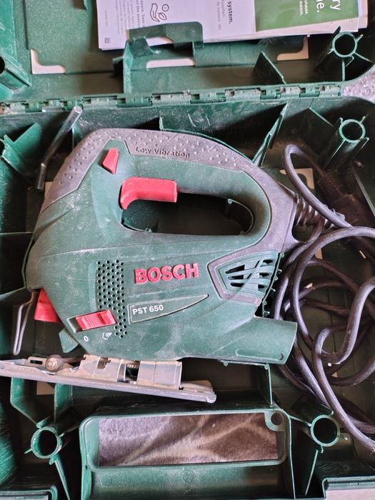 Fierăstrău pendular ( șoricel ) Bosch