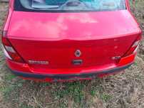 Haion   capota  Renault Clio