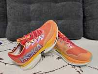 Hoka nr 40 int 25,5 cm preț 450 lei