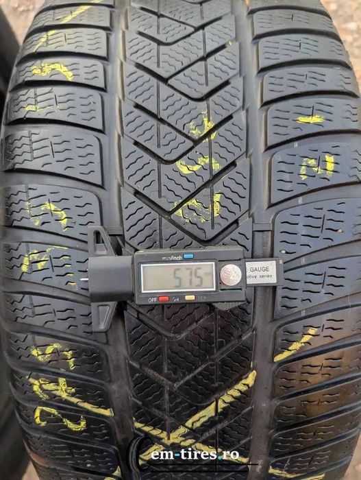 Anvelopa Iarna 275/35 R19 PIRELLI Sottozero 3 100V - Runflat