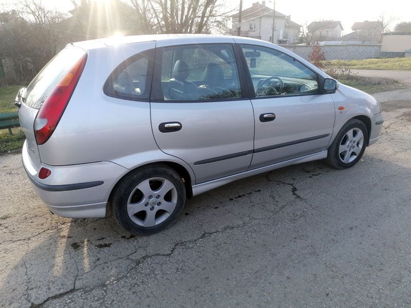 Нисан Алмера Тино, Nissan Almera Tino