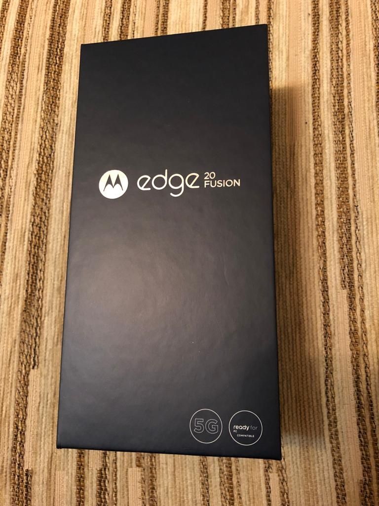 Продаю Motorola edge 20 fusion