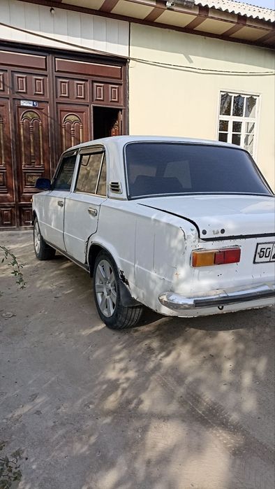 Vaz 21011 rangi oq
