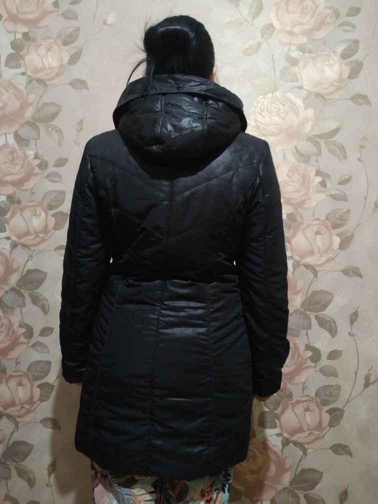 Куртка женская 48 размера