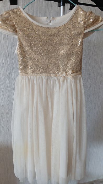 Нарядное детское платье