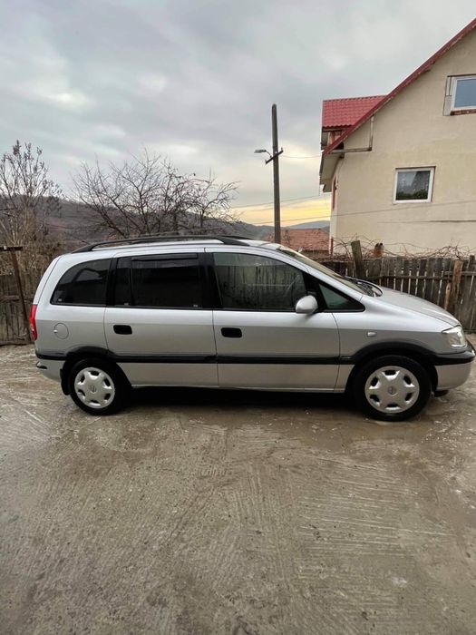 Ope Zafira 1.6 benzină