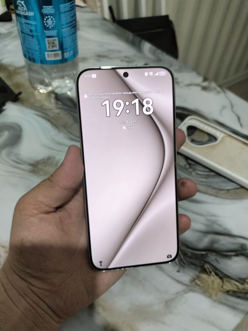 Продается  Huawei Pura 70 256gbbb