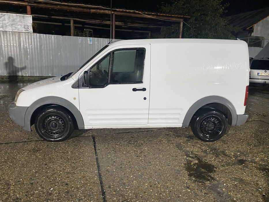 Vand sau schimb cu autoturism Ford Transit Connect