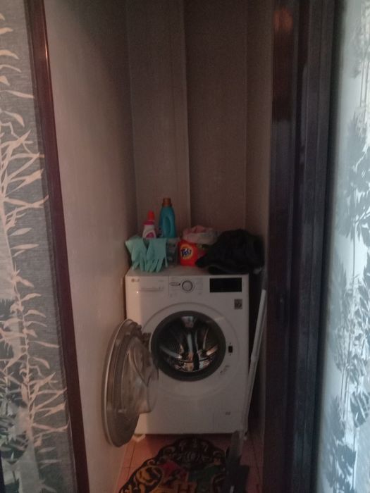 Сдам 2 комнатную в 19 мкр 120000