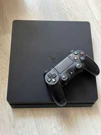 Продам PlayStation 4 Slim 1 ТБ в хорошем состоянии