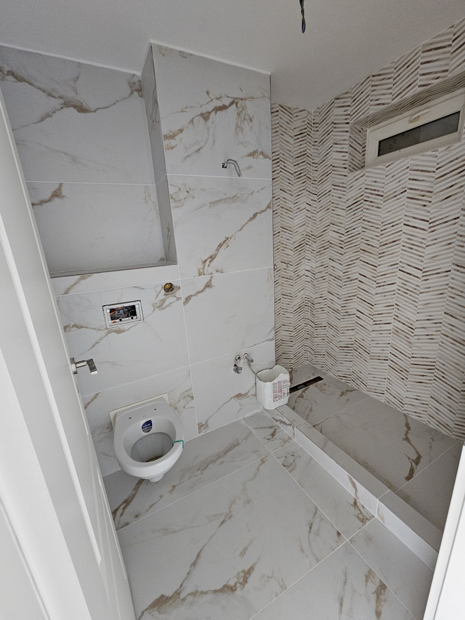 Apartament 3 camere, 83 m, Bulevardul Unirii, lift, renovat total