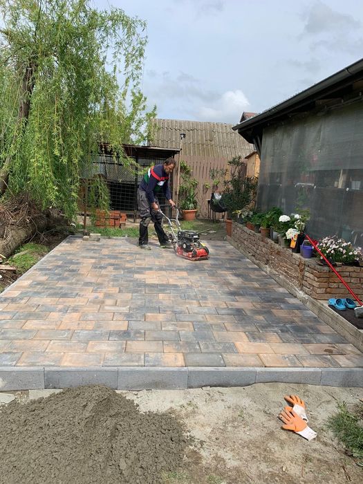 Montez Pavaje  Bucuresti.