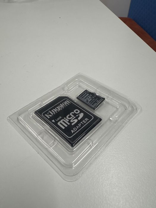 Флешка Kingston 128gb