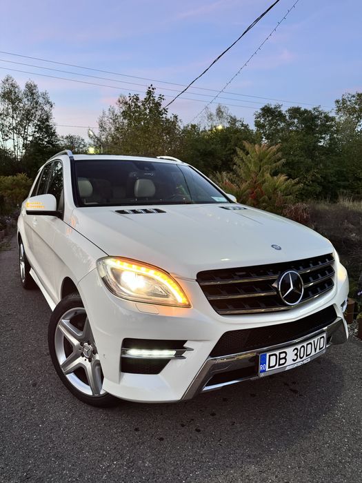 Mercedes ML 350 “Edition 1” Pachet AMG/Interior Designo/Trapă