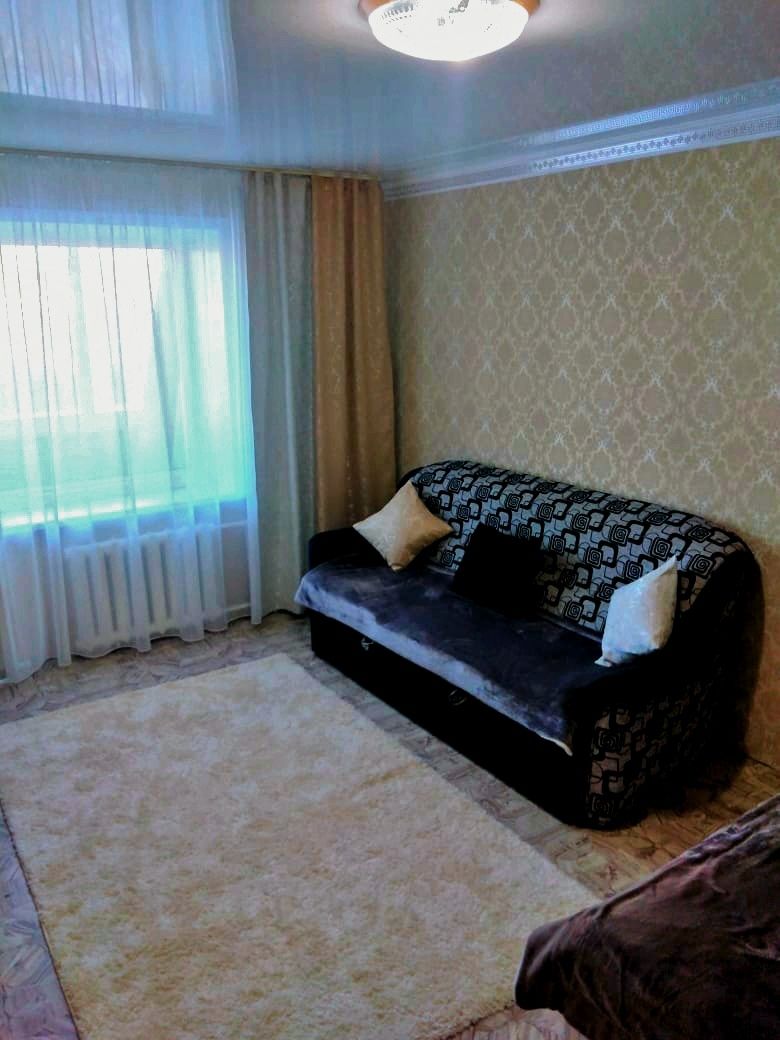По часам  люкс квартиры час 2000