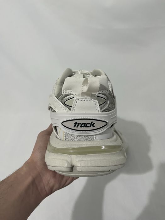 Balenciaga track 42