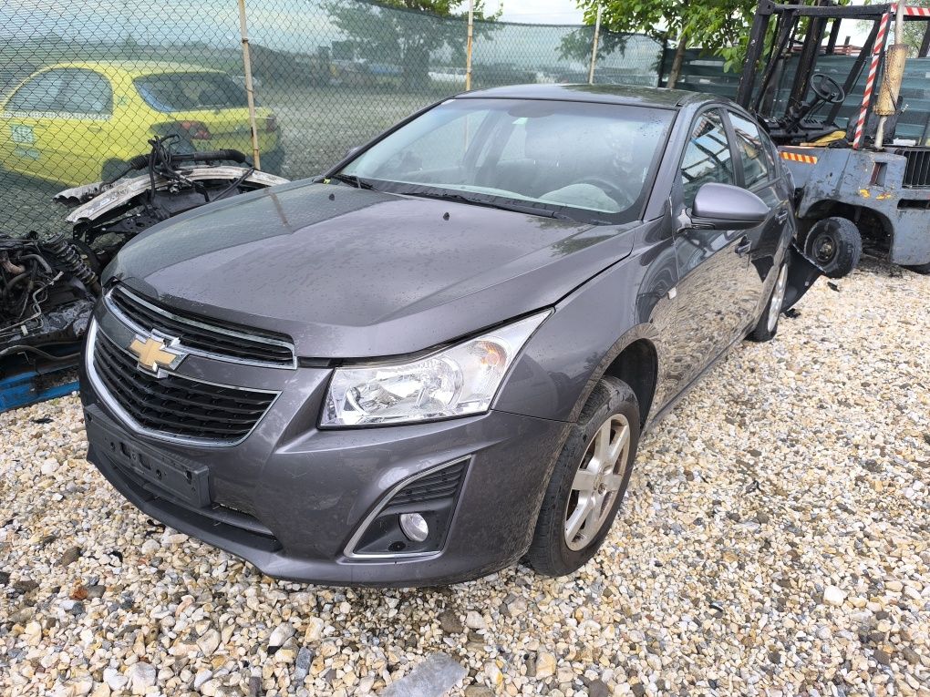 Chevrolet Cruse 1.7 130к.с. НА ЧАСТИ