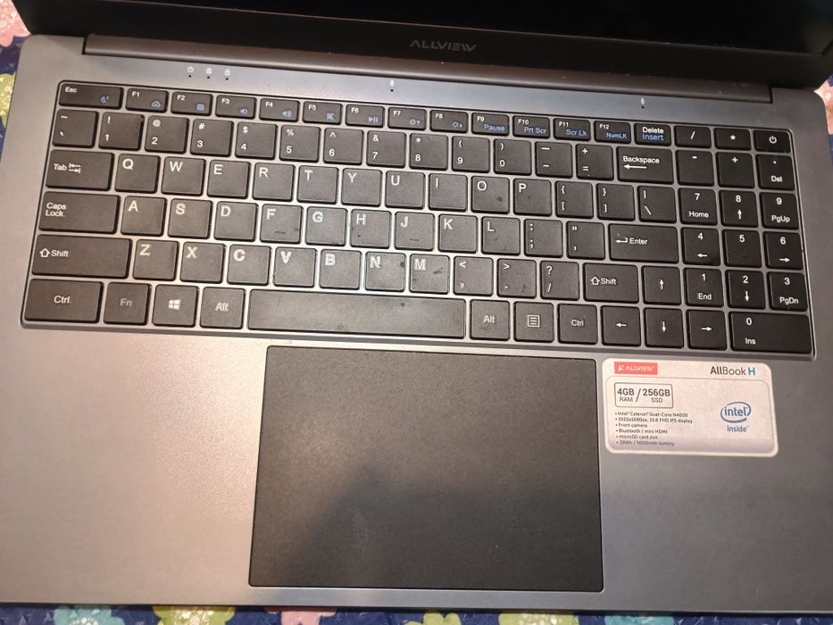 Vând laptop Allview allbook H