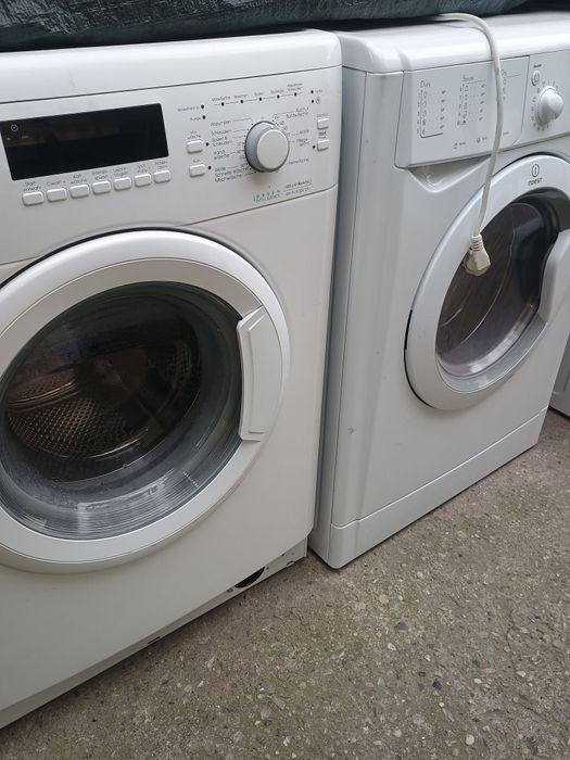 Mașină de spălat Baunekt Whirpool Indesit W1944W