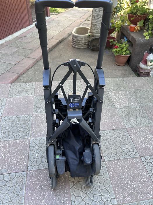 Carucior bebelus Chicco TrioLove