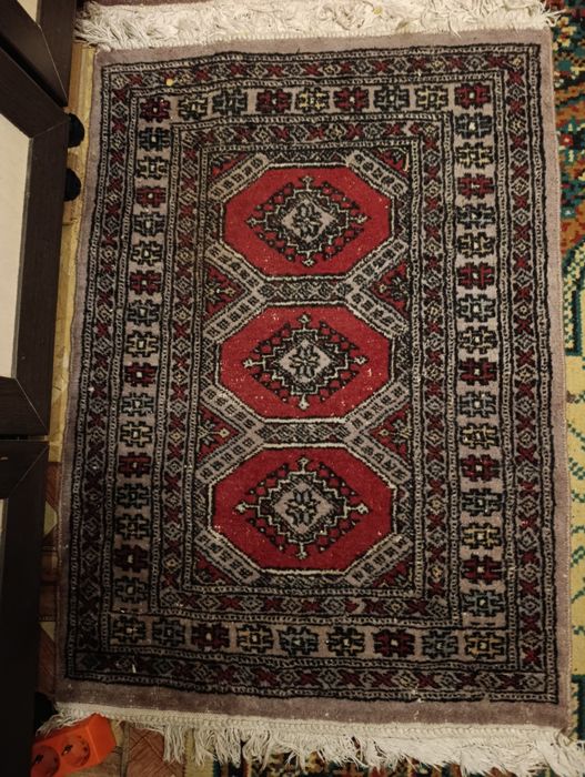 Vând covor persan shiraz 1500 Lei