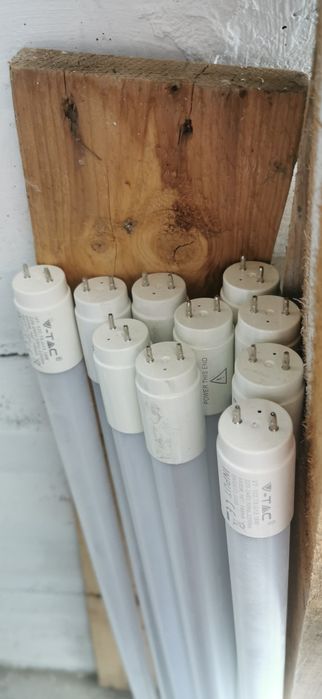 Aplica neon pentru tavan