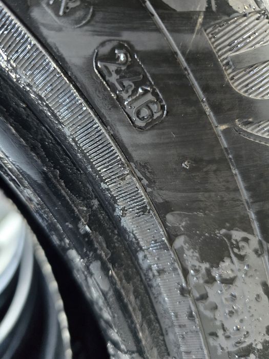 Anvelope de iarna 185-65r15 Goodyear