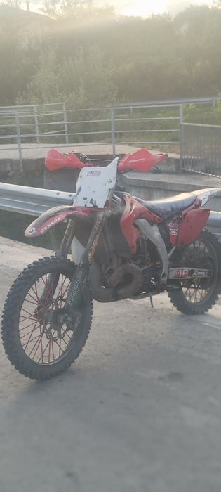 Vând motocross honda