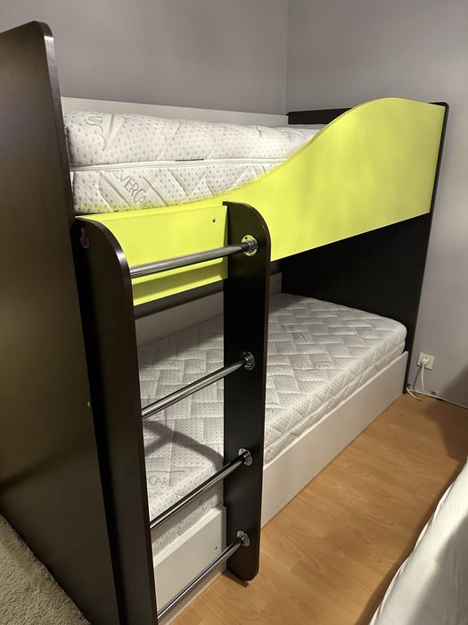 Детско двуетажно легло