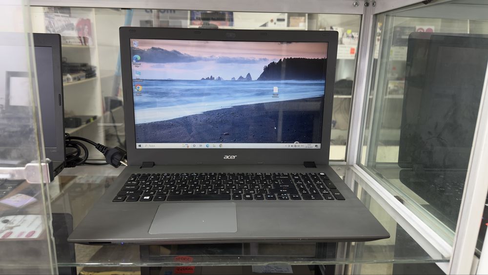 Ноутбук Acer Core i3/6gb/SSD480gb/GeForce 920M, с гарантией