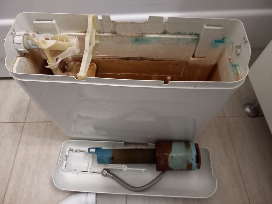 Instalator - montez boiler și robineți, cădiță dus, wc si rezervor wc