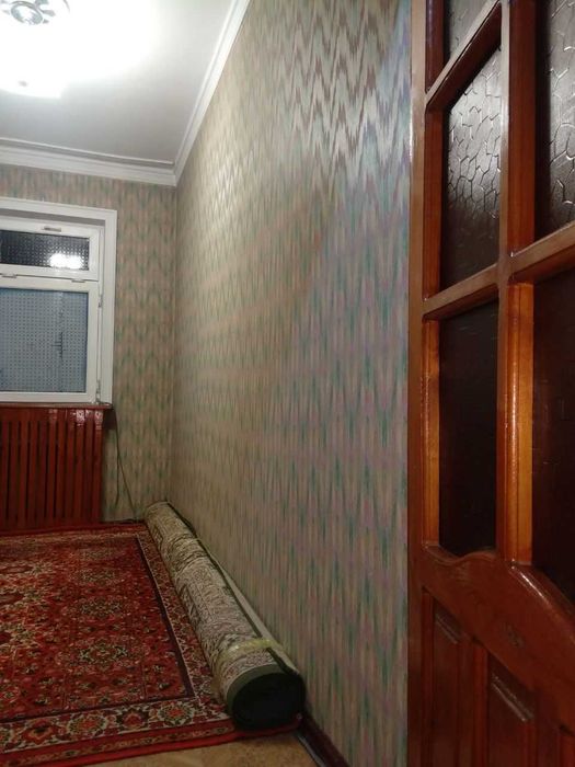 Сотилади 3 хонали Чилонзор метро 16 квартал. Гул бозор тогрисида