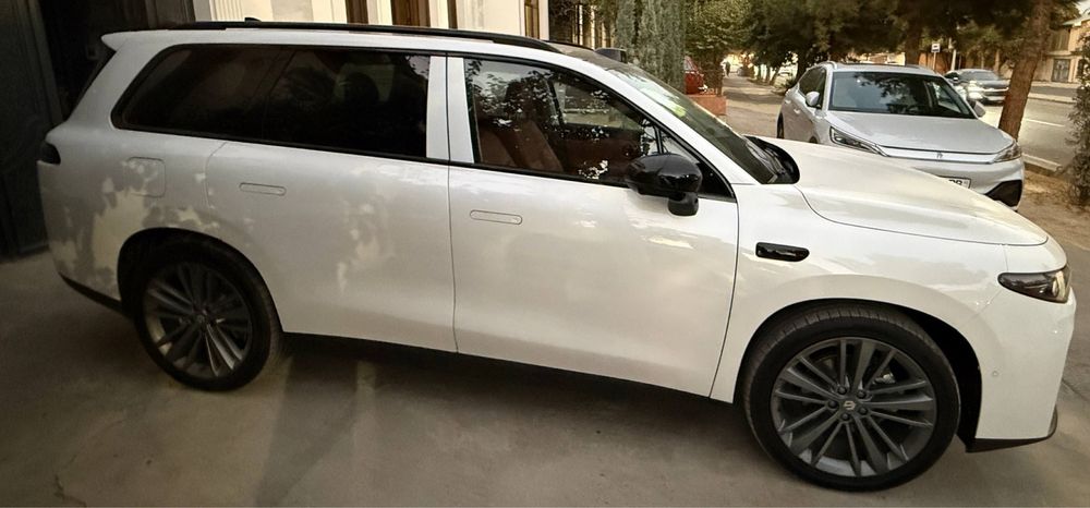 Leapmotor C16 3 позиция