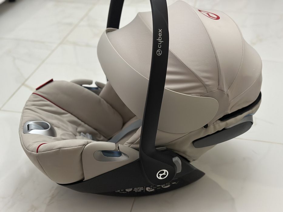 Cybex Cloud Z i-Size Ferrari - детско столче за кола